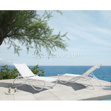 Kursi Pantai Outdoor Sun Lounger